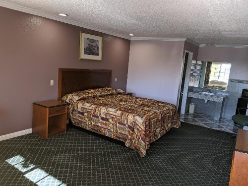 Passport Inn image 3